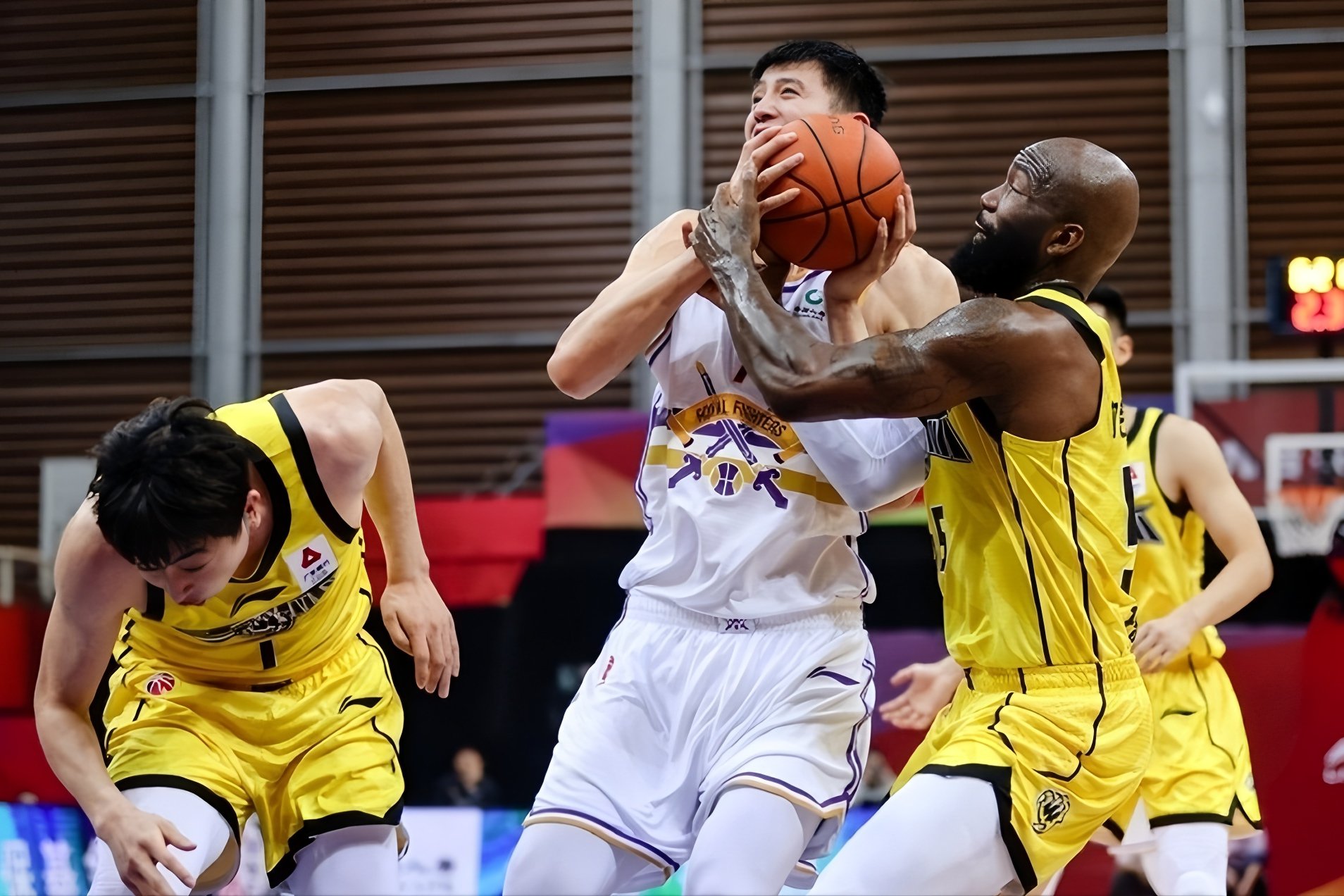 官方网页版登录入口-关于转折点北京首钢篮板制胜布鲁克林篮网围绕CBA常规赛伤情更新，这操作让人直呼：里程碑夜山东泰山豪取连胜的信息